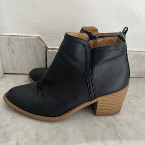 Women’s Qupid Black Chelsey Ankle Boot